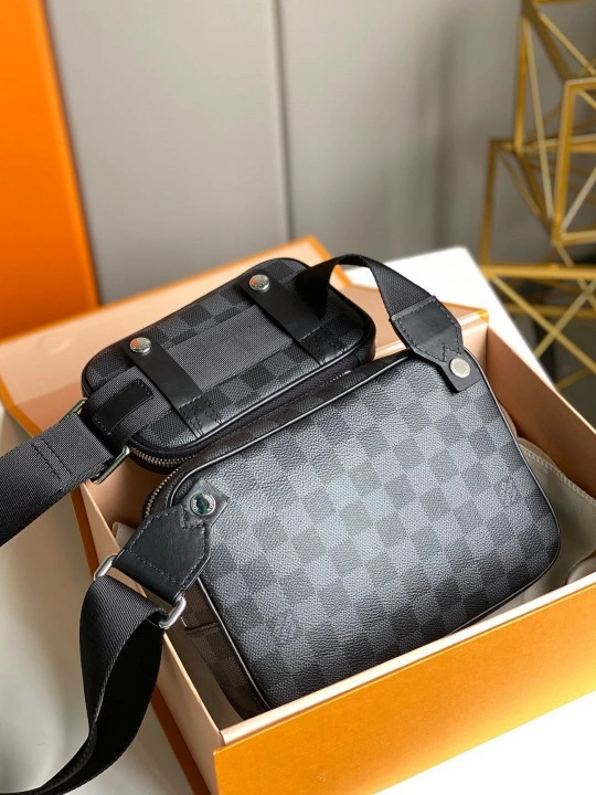 FS CHEAP SCOTT LOUIS MESSENGER VUITTON 0717